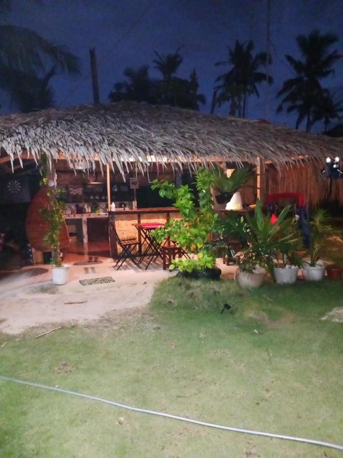 Weeroona Huts Homestay Pacifico San Isidro  Exterior photo